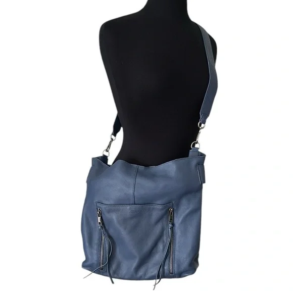 Vince Camuto Mekhi Tote 100% genuine leather blue Crossbody/shoulder bag - Picture 2 of 16